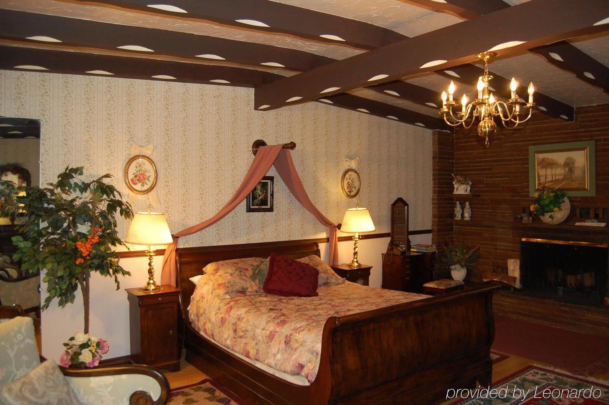 Tahoe Chalet Inn, The Theme Inn Lake Tahoe Airport Стая снимка